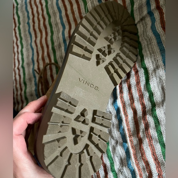 VINCE Cabria suede lug boot in dark clay sand beige, size 9. EUC - Picture 4 of 6